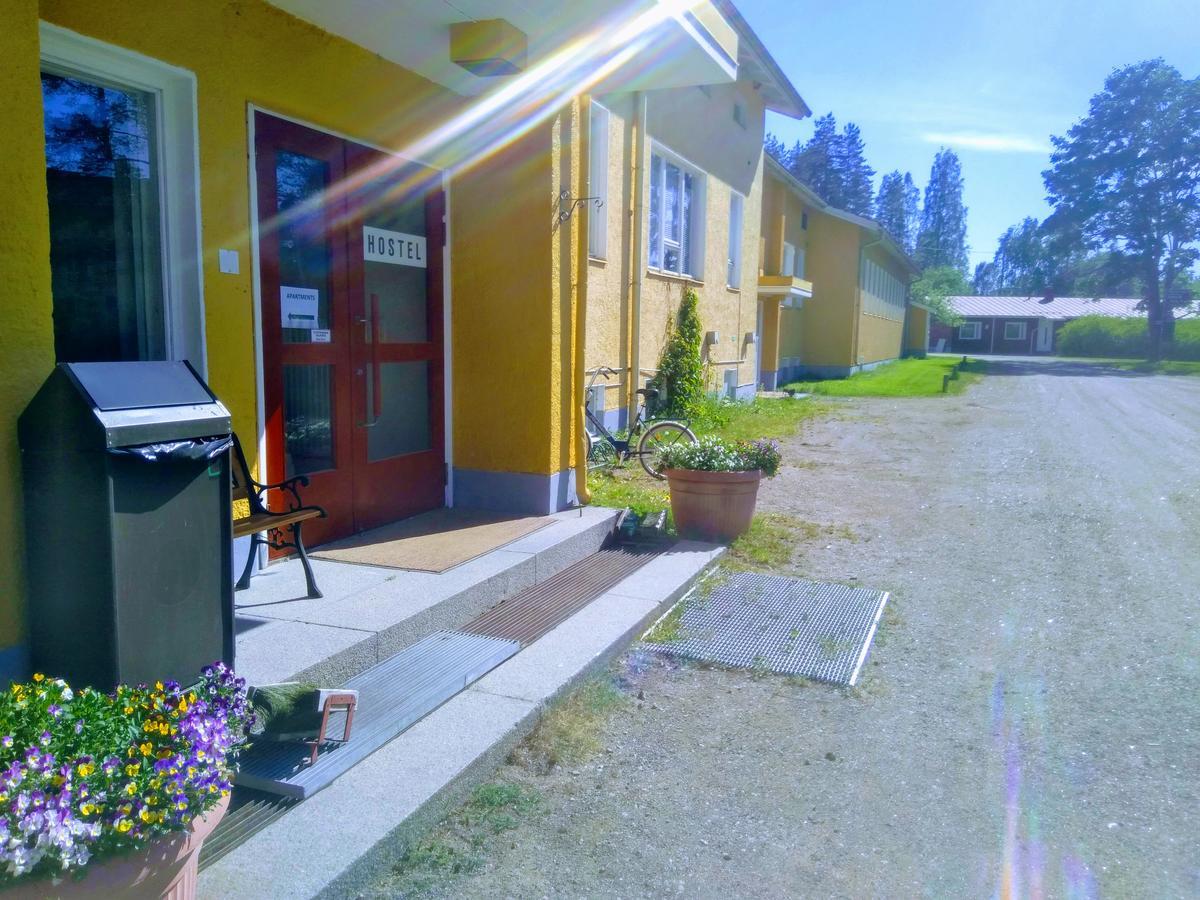 Hostel Vanha Koulu Monola Екстериор снимка
