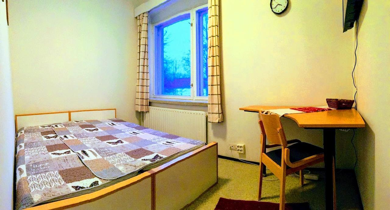 Hostel Vanha Koulu Monola Екстериор снимка